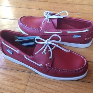 Men’s Sebago dockside shoes 10.5 Medium berry red